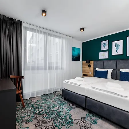 Kyriad Stargard מלון 3*