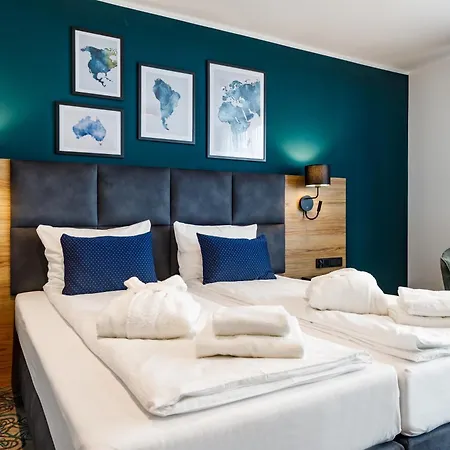 מלון Kyriad Stargard 3*